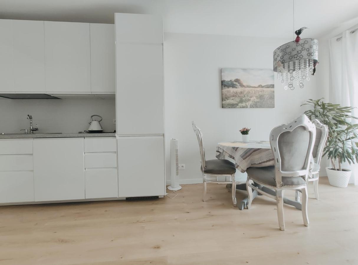 Lema 15A By Homeprime Krasków Εξωτερικό φωτογραφία